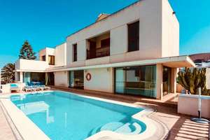 Chalet for sale in Nazaret, Teguise, Lanzarote. 