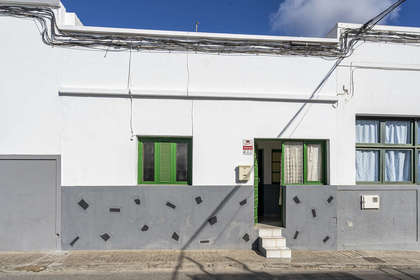 House for sale in Arrecife, Lanzarote. 