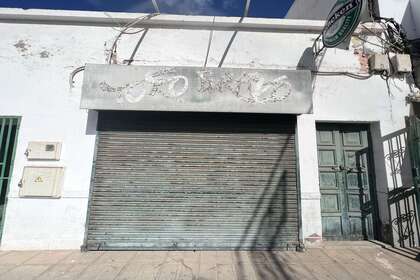 Geschäftslokal zu verkaufen in La Vega, Arrecife, Lanzarote. 