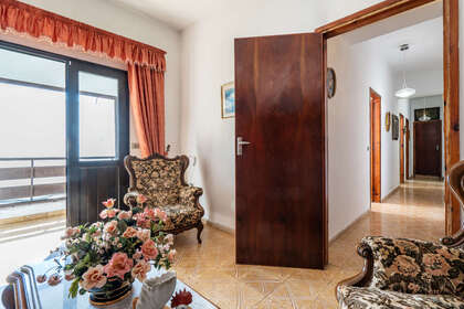 房子 出售 进入 Arrecife, Lanzarote. 