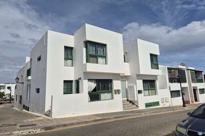 Apartment zu verkaufen in Playa Blanca, Yaiza, Lanzarote. 